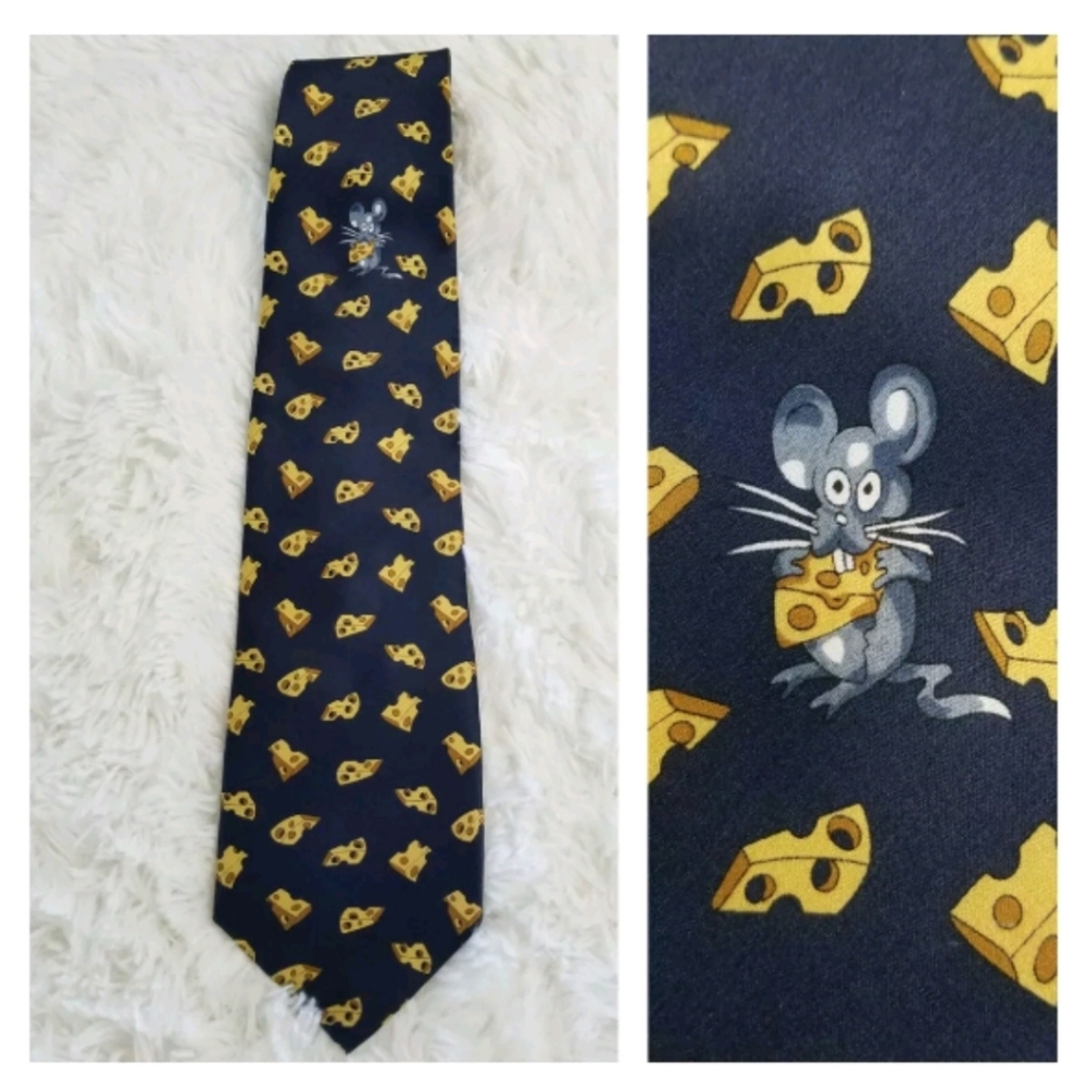 Robin Ruth Novelty Silk Tie Mouse & Cheese Themed